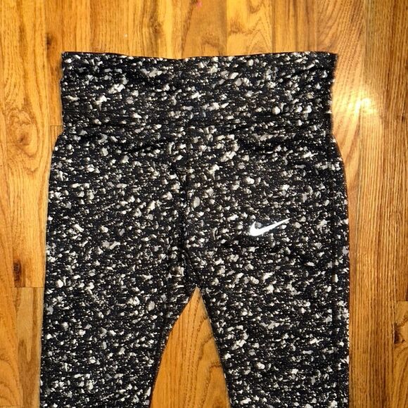 Nike Women’s Dri-Fit Dri Fit Black Patterned Speckled Leggings Small S - Picture 2 of 4
